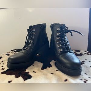 No Boundaries 90s Y2K Black Chunky Heel Platform Boots